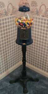 Vintage-Gumball-Machine