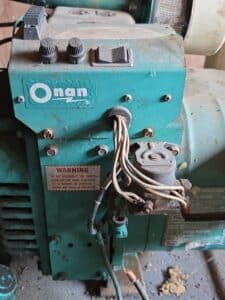 Vintage-Onan-RV-Generator-fourth-image