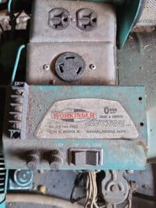 Vintage-Onan-RV-Generator-third-image