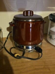 Vintage-West-Bend-Electric-Bean-Pot