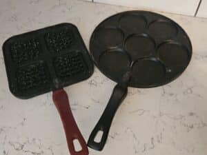 Waffle-and-Pancake-Pan-Set