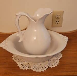 White-Ceramic-Pitcher-and-Bowl-Set