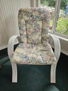 White-Metal-Floral-Patio-Set-second-image