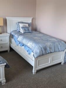 White-Twin-Panel-Bed-Set-second-image