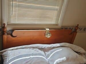 Wooden-Headboard-with-Lamp