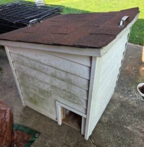 Wooden-Outdoor-Pet-Shelter-second-image