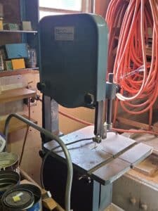 inch-Woodcutting-Bandsaw-third-image