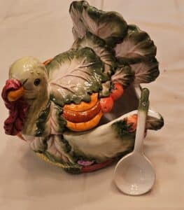 Ceramic-Turkey-Tureen-with-Ladle