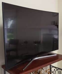 Curved-Samsung-LED-Television