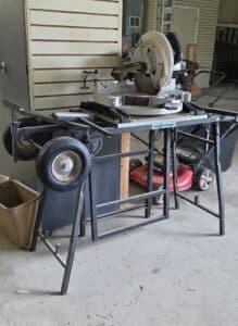 Delta-Miter-Saw-on-Rolling-Stand-second-image