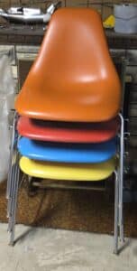Eames-Herman-Miller-Stacking-Shell-Chairs-second-image