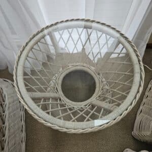 Hourglass-Wicker-Side-Table-second-image