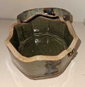 John-Glick-Studio-Pottery-Lidded-Box-second-image