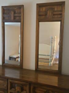 Oak-Dresser-with-Twin-Mirrors-second-image