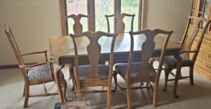 Queen-Anne-Oak-Dining-Set