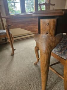 Queen-Anne-Oak-Dining-Set-fourth-image
