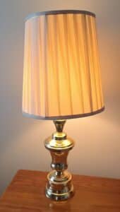 Stiffel-Brass-Urn-Table-Lamp-second-image