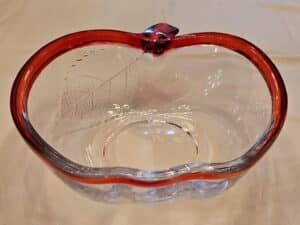 Studio-Nova-Apple-Shaped-Glass-Bowl