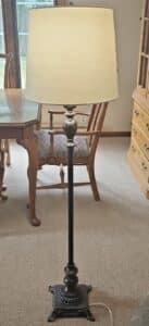 Traditional-metal-floor-lamp