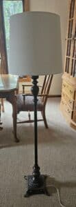 Traditional-metal-floor-lamp-second-image