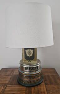 Upcycled-Hersheys-Cocoa-Tin-Lamp-second-image
