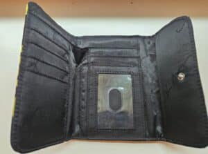 Vera-Bradley-Baroque-Wallet-second-image