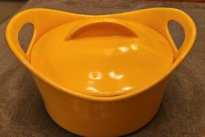 Yellow-Enamel-Cast-Iron-Casserole-Dish