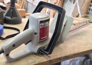 inch-Electric-Hedge-Trimmer