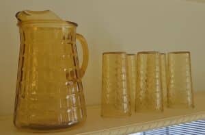 Anchor-Hocking-Wexford-Amber-Glass-Beverage-Set-second-image