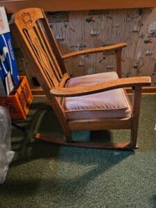 Antique-Arts-and-Crafts-Oak-Rocker-second-image