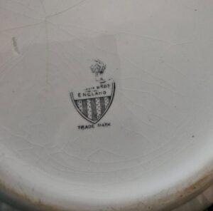 Antique-Ironstone-Chamber-Pot-with-Lid-Floral-Transferware-third-image