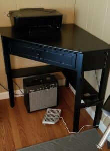 Black-Corner-Console-Table