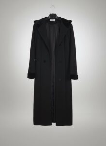 Black-wool-blend-coat-with-velvet-trim