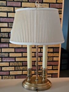 Brass-Bouillotte-Double-Candle-Lamp-second-image