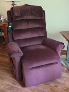 Burgundy-Electric-Lift-Recliner-third-image