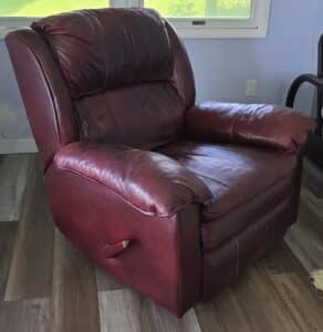 Burgundy-Leather-Manual-Recliner-second-image