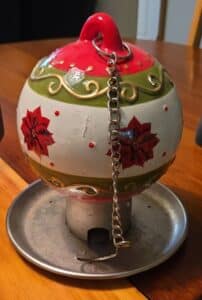 Ceramic-Poinsettia-Bird-Feeder