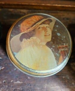 Coca-Cola-Gibson-Girl-Tin-second-image