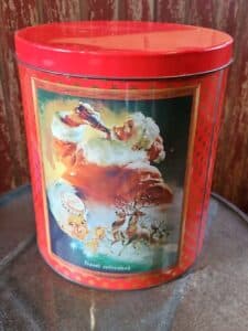 Coca-Cola-Santa-Travel-Refreshed-Tin