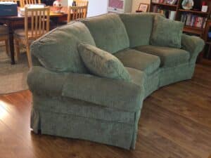 Curved-Three-Seat-Sofa-second-image