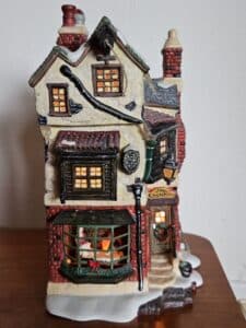 Department-Dickens-Village-The-Cratchit-House