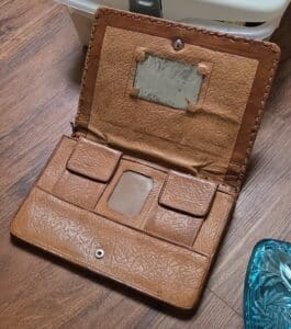 Egyptian-Tooled-Leather-Handbag-second-image