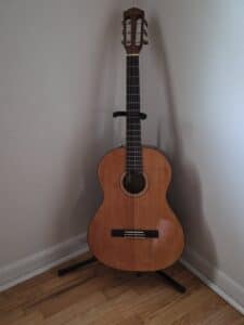 Fender-Classic-Design-CN-S-Nylon-Acoustic-Guitar