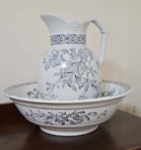Flow-Blue-Floral-Wash-Set