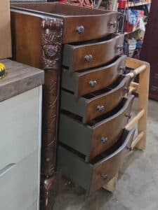 Hives-Honey-Jewelry-Armoire-third-image