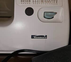 Kenmore-Electronic-Sewing-Machine-second-image