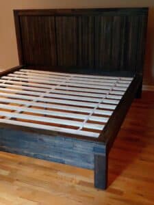 King-Size-Rustic-Wood-Platform-Bed