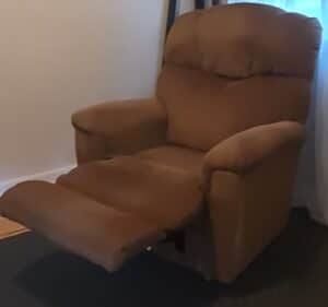 La-Z-Boy-Recliner-second-image