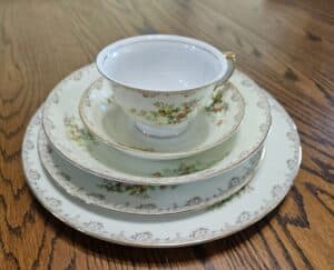 Meito-China-Hand-Painted-ME-Floral-Set-1