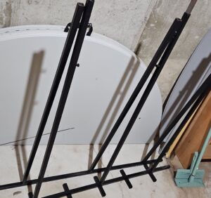 Metal-garment-display-rack